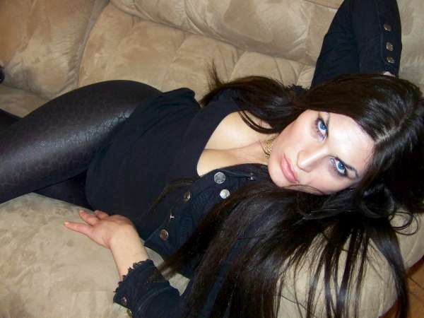 Tranny in Black Leggings 1